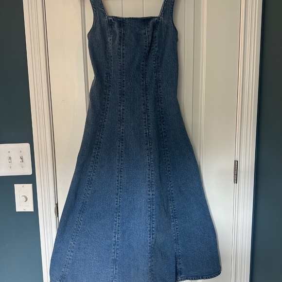 The A&F Mila Denim Midi Dress - Picture 2 of 3